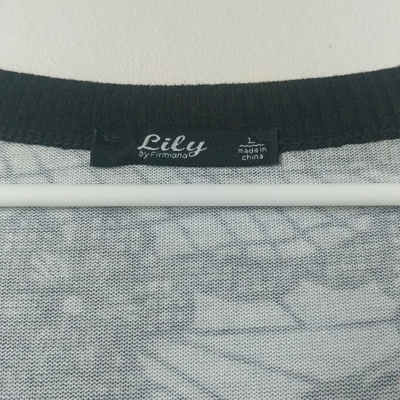 Lily by Firmiana Graphic Lace Print V Neck Cardigan Large - Picture 2 of 6